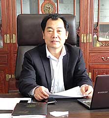 宝宝集团董事长曹镜明